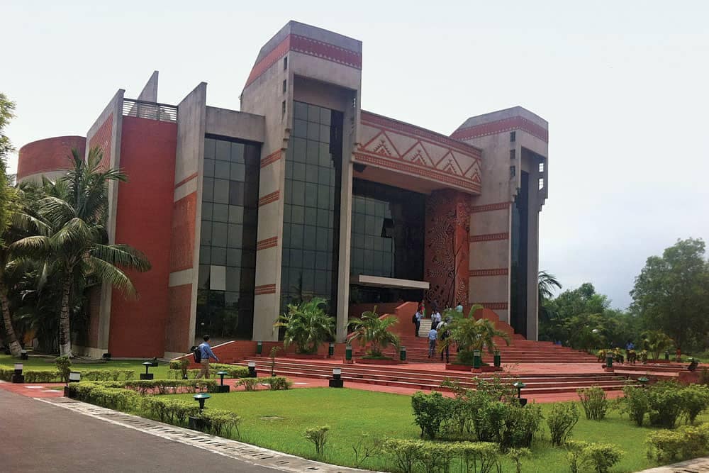 IIM Calcutta appoints Dr Sahadeb Sarkar as Director – In- Charge IIM Calcutta Summer Placements