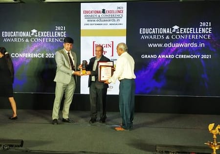 FORE School bags awards for excellence in administration and industry connect. FORE Award